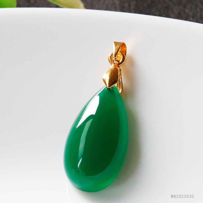 Collar Lágrima de Jade Verde | Colgante Dorado Elegante